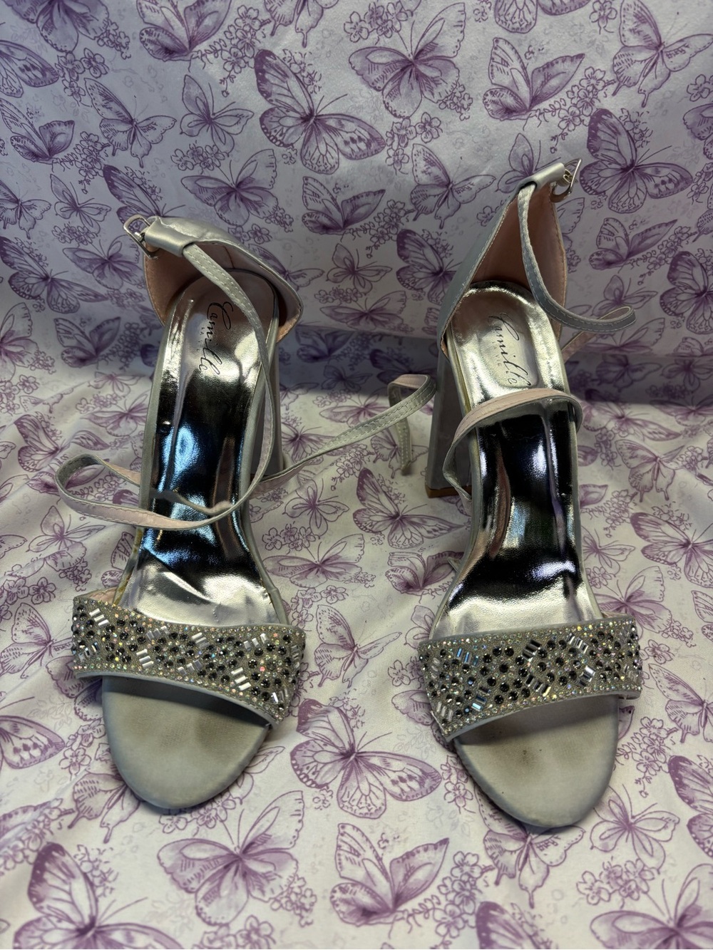 ✴️Crystal-Embellished Silver Block Heel Sandals with Ankle Strap